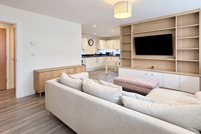 2 Bedroom Flat To Rent In Skyline House, Stevenage, SG1