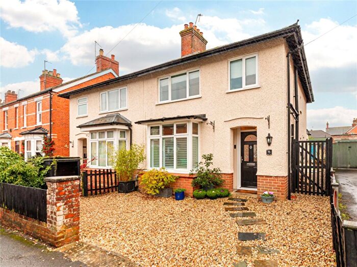 3 Bedroom Semi-Detached House For Sale In Stanley Road, Newbury, Berkshire, RG14