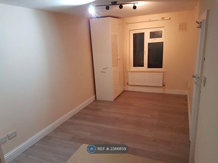 3 Bedroom Terraced House To Rent In Carlyon Road, Wembley, HA0