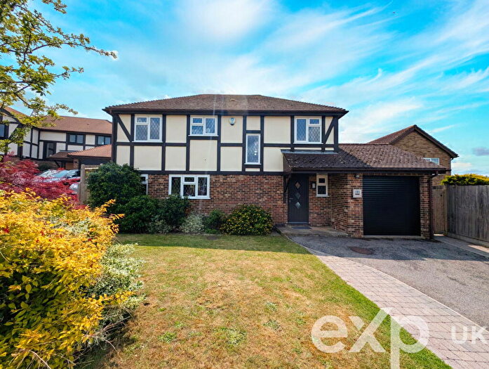 4 Bedroom Detached House For Sale In Pilgrims View, Sandling, Maidstone, ME14