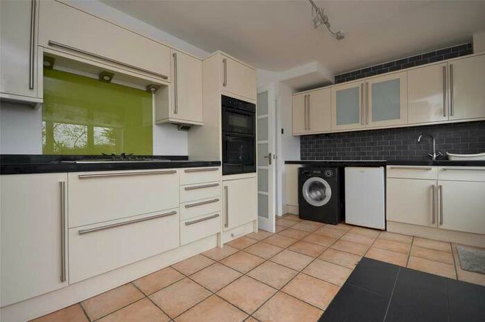 3 Bedroom Terraced House To Rent In Alexandra Avenue, Sutton, Surrey, SM1