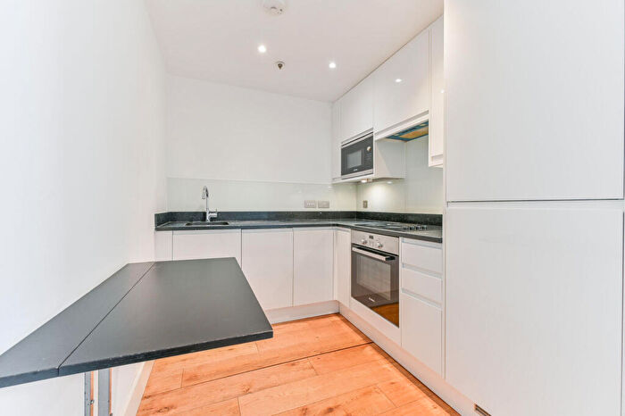1 Bedroom Flat To Rent In High Street, Croydon, CR0