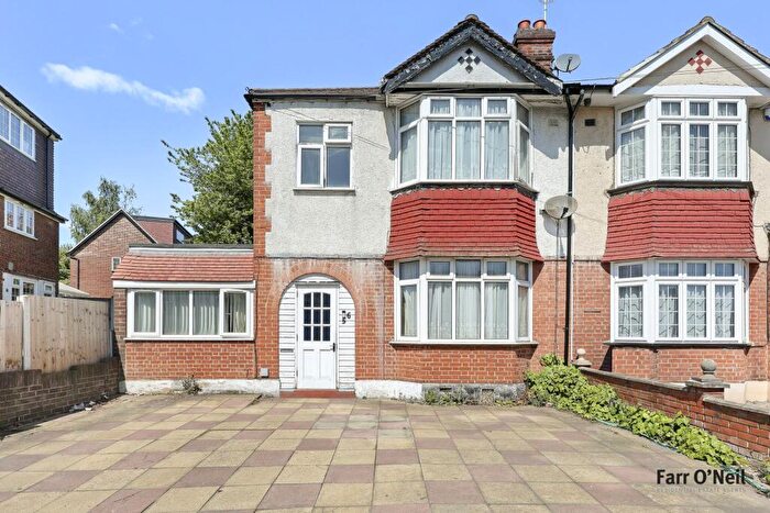 3 Bedroom Semi-Detached House For Sale In Loughton Way, Buckhurst Hill, IG9