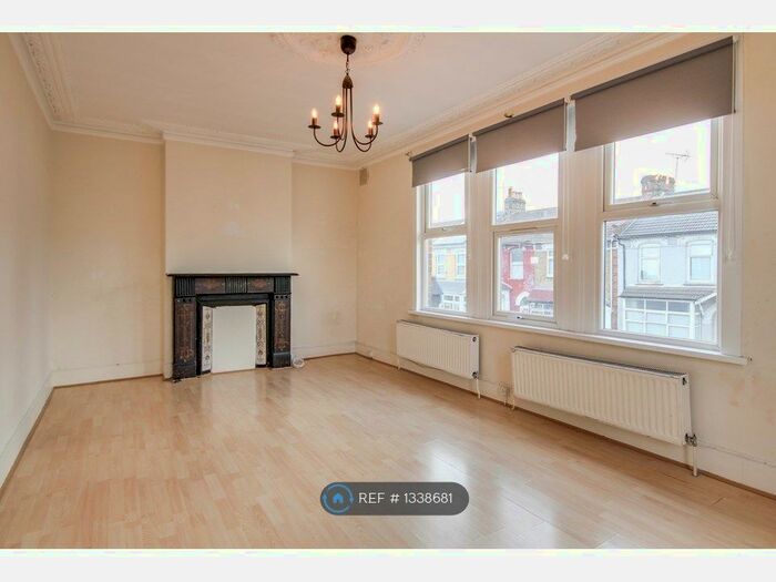1 Bedroom Flat To Rent In Queens Road, London, E17