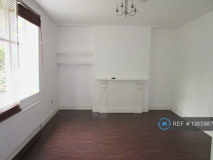 Studio To Rent In Hillmarton Road, London, N7