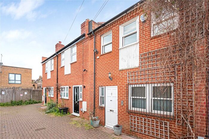 2 Bedroom Terraced House For Sale In Stable Mews, Twickenham, TW1