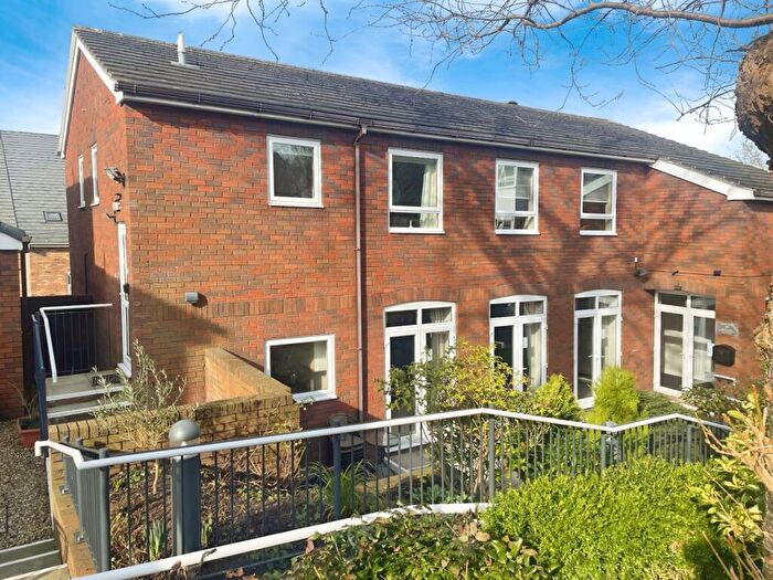 3 Bedroom Apartment To Rent In Priesty Court, Congleton, Cheshire, CW12