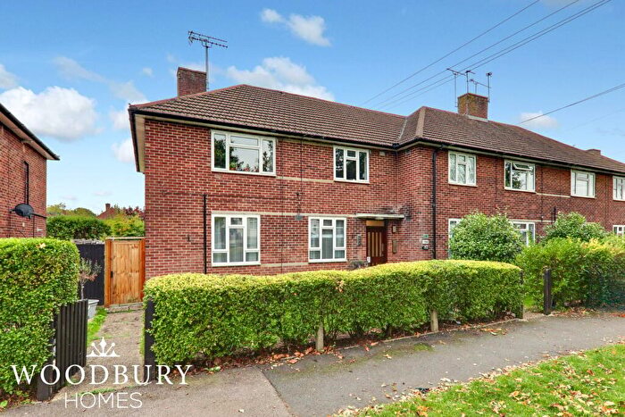 1 Bedroom Flat For Sale In Burney Drive, Loughton, IG10