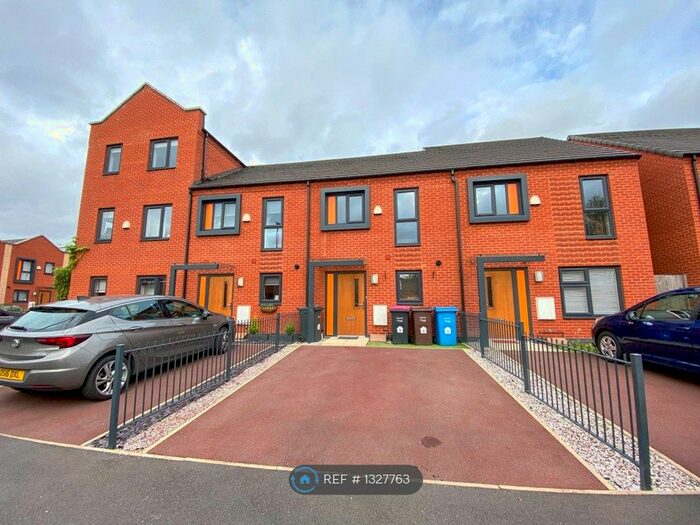 2 Bedroom Terraced House To Rent In Scanlon Lane, Salford, M5