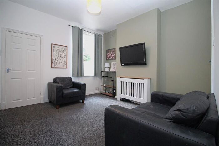 3 Bedroom Property To Rent In Grasmere Street, Near Dmu Amp; Lri, Leicester, LE2