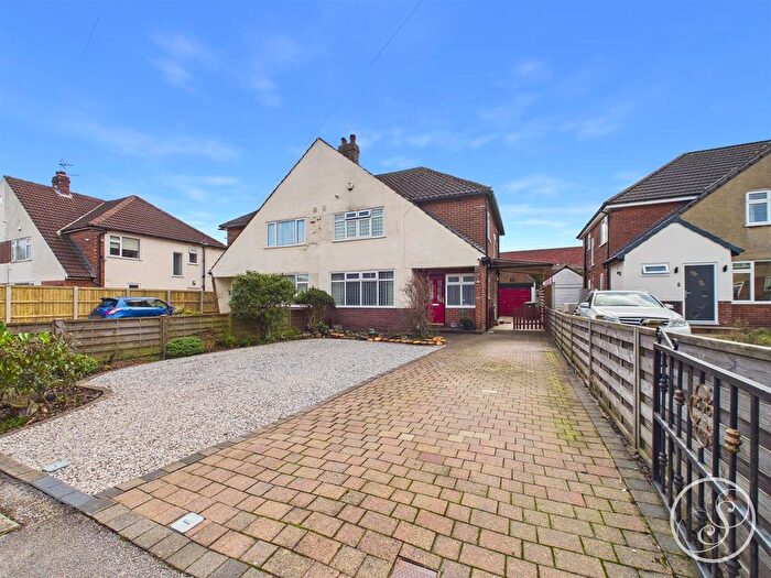 3 Bedroom Semi Detached House For Sale In New Adel Avenue, Leeds, LS16