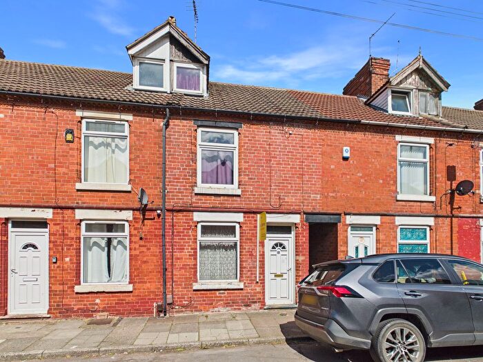 3 Bedroom Terraced House For Sale In York Street, Sutton-In-Ashfield, Nottinghamshire, NG17