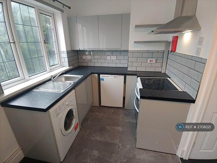 Studio To Rent In Pershore Road, Birmingham, B29