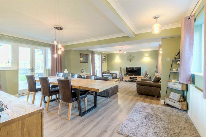 5 Bedroom Detached House To Rent In Manor Farm Close, Walgrave, Northamptonshire, NN6