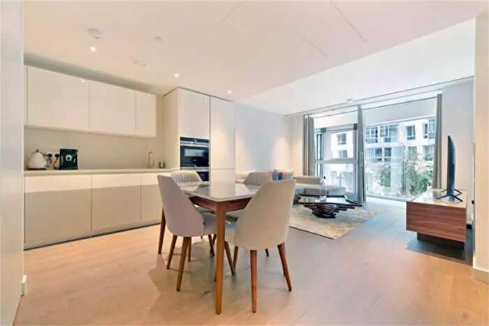 1 Bedroom Apartment To Rent In Electric Boulevard, London, SW11