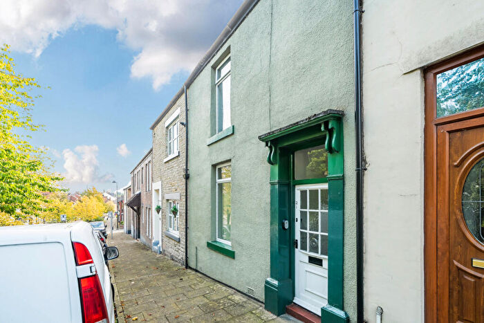 2 Bedroom Terraced House For Sale In High Bondgate, Durham, DL14