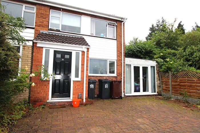 3 Bedroom Semi-Detached House For Sale In The Orchard, B37