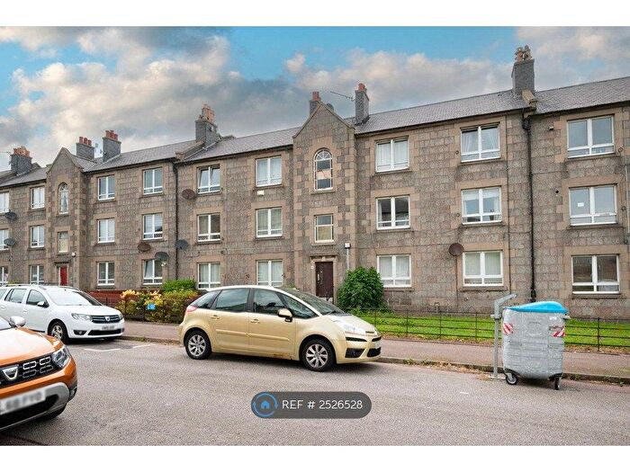 2 Bedroom Flat To Rent In Loirston Place, Aberdeen, AB11