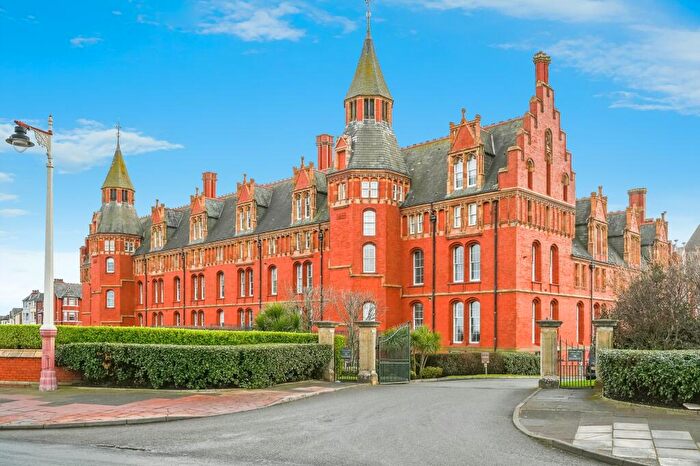 2 Bedroom Flat For Sale In Promenade, Southport, Merseyside, PR9