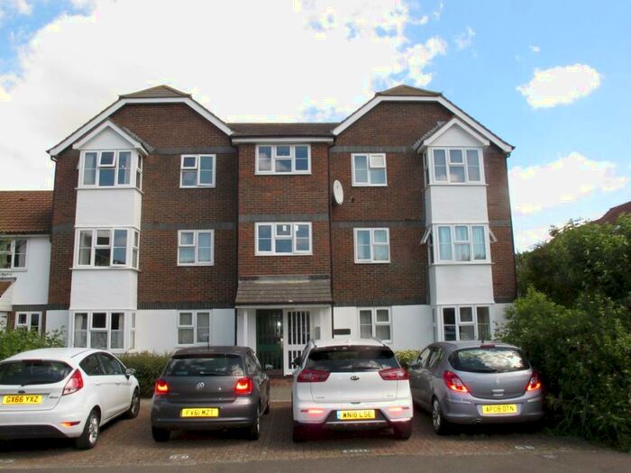 1 Bedroom Flat To Rent In Court Road, Lewes, BN7