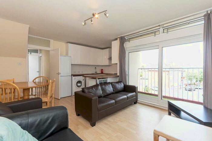 4 Bedroom Maisonette To Rent In Cedars Road, London, SW4