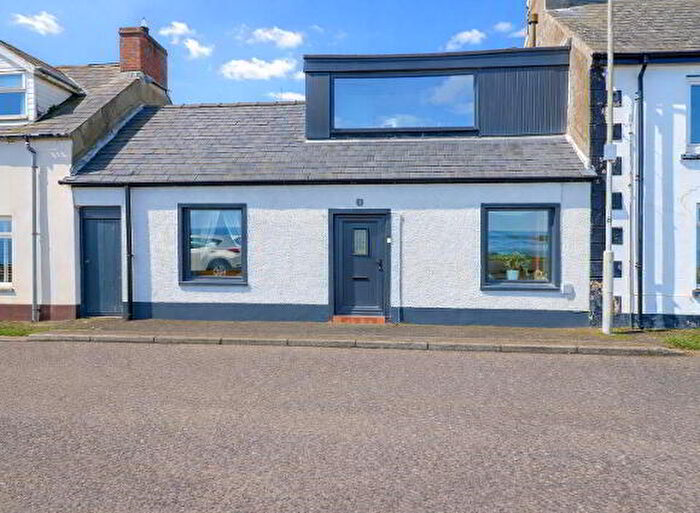 3 Bedroom Cottages For Sale In Harbour Road, Ballyhalbert, BT22