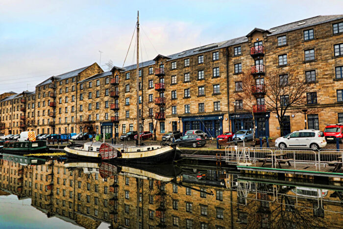2 Bedroom Apartment To Rent In Speirs Wharf, Glasgow, G4
