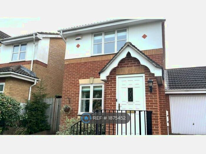 2 Bedroom Detached House To Rent In Tregony Road, Orpington, BR6