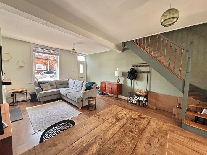 2 Bedroom House To Rent In Brookfield Road, Portsmouth, PO1