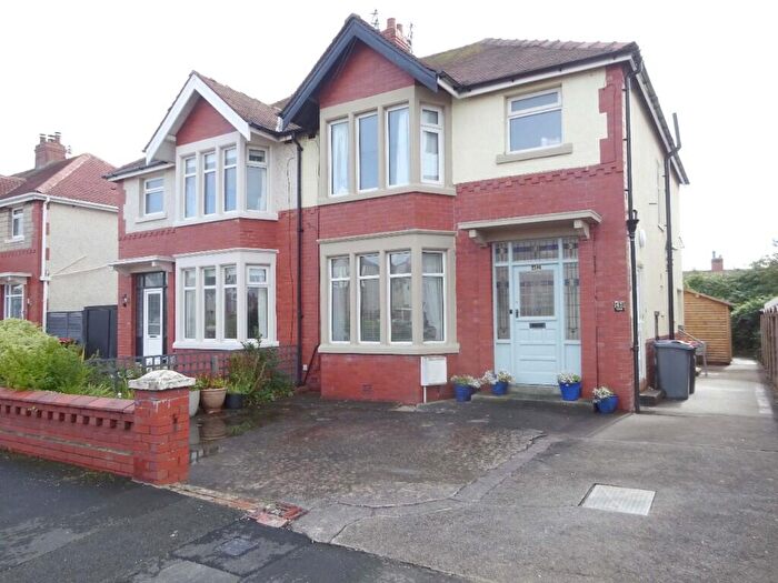 1 Bedroom Flat For Sale In Stanley Avenue, Thornton-Cleveleys, Lancashire, FY5
