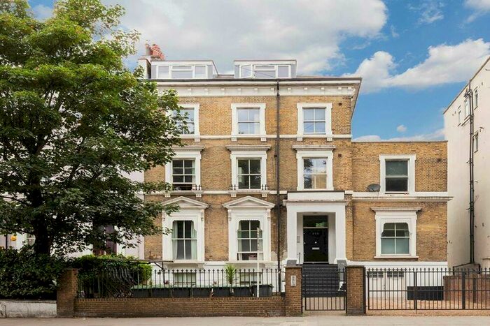 Flat To Rent In Camden Road, Camden, N7