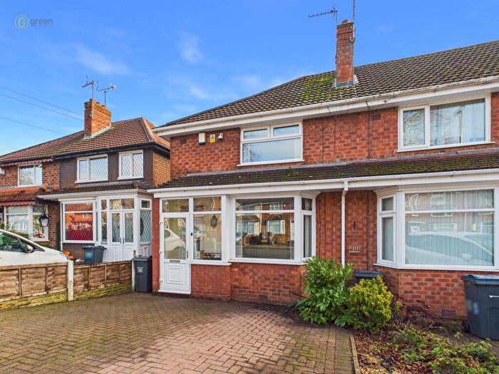 2 Bedroom End Of Terrace House For Sale In Birdbrook Road, Birmingham, B44