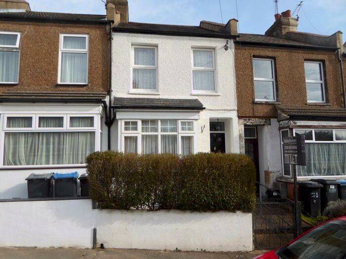 2 Bedroom Terraced House To Rent In Woodman Road, Coulsdon, CR5