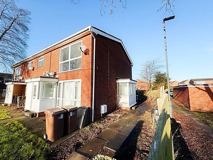 2 Bedroom Apartment For Sale In Augusta Court, Wallsend, NE28