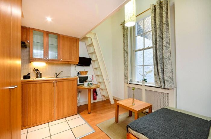 Studio To Rent In Gloucester Street, London, SW1V