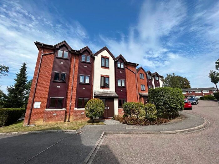 2 Bedroom Flat To Rent In Compass Point, Fareham, Hampshire, PO16