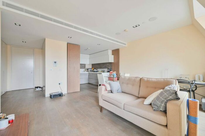 1 Bedroom Flat To Rent In Pearson Square, , Fitzrovia T, W1