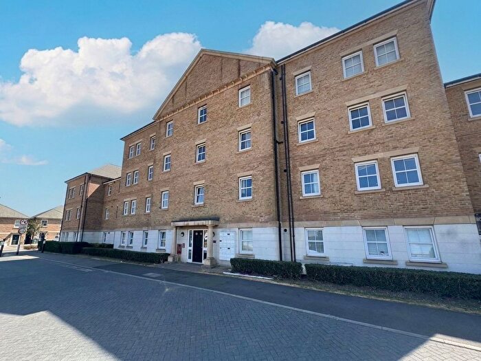 2 Bedroom Flat To Rent In Rainbow Road, Erith, DA8