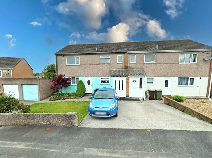 2 Bedroom Flat To Rent In Burwell Close, Plymouth, PL6