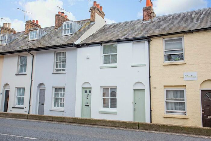 2 Bedroom Property To Rent In St. Peters Place, Canterbury, CT1