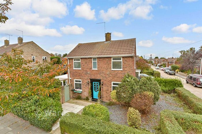 2 Bedroom Semi Detached House For Sale In Sellinge Green, Twydalll, Gillingham, Kent, ME8