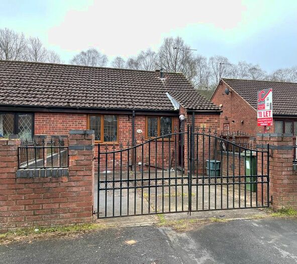 3 Bedroom Bungalow To Rent In Chesterfield Road, Scunthorpe, DN15