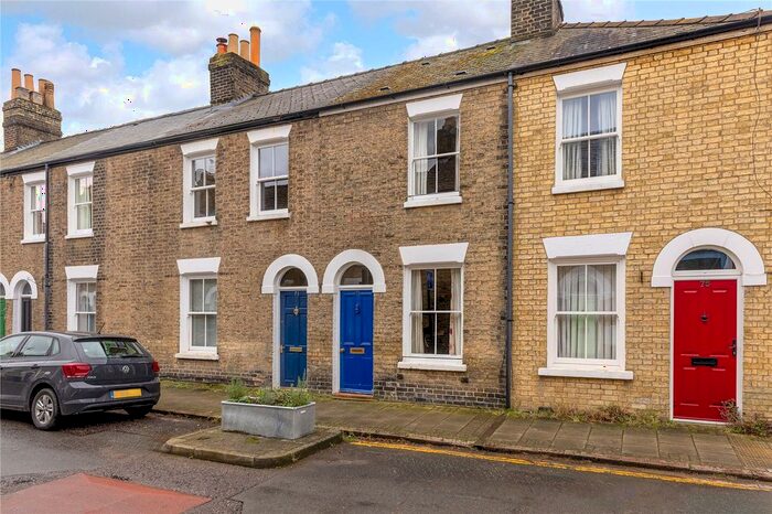 2 Bedroom Terraced House To Rent In Norwich Street, Cambridge, Cambridgeshire, CB2