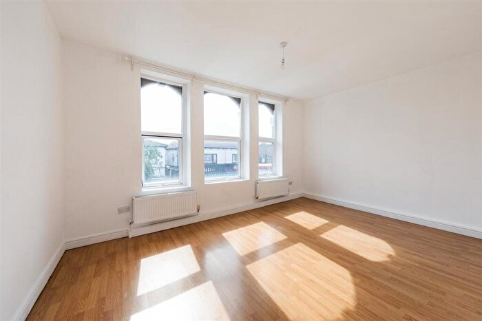 1 Bedroom Flat For Sale In Hoe Street, Walthamstow, E17