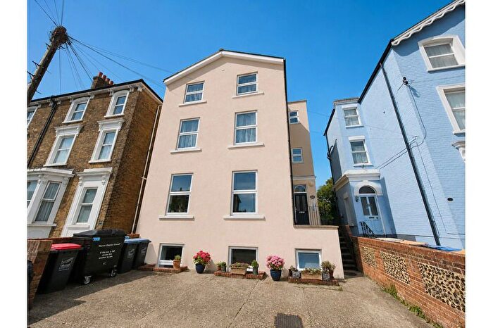 2 Bedroom Flat For Sale In St. Mildreds Road, Ramsgate, CT11