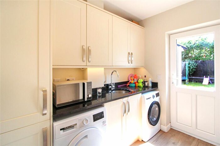 5 Bedroom Detached House For Sale In Temple Way, Rayleigh, Essex, SS6