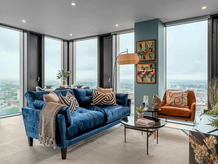 2 Bedroom Apartment To Rent In The Mercian, Broad Street, Birmingham, B15