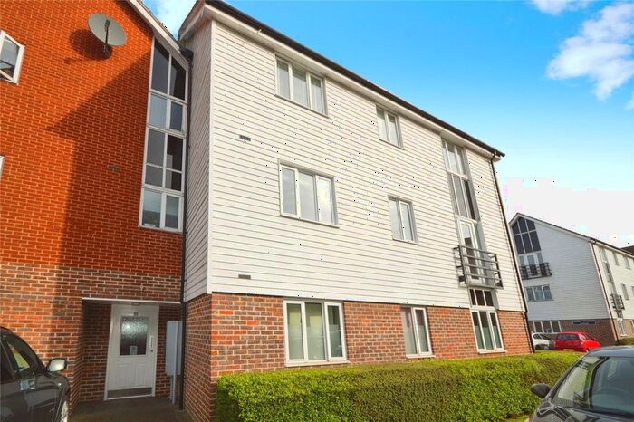 2 Bedroom Flat To Rent In Edward Vinson Drive, Faversham, Kent, ME13