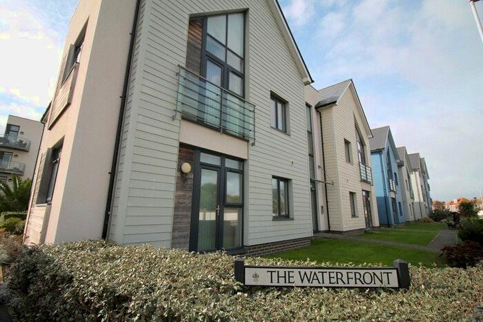 1 Bedroom Flat To Rent In The Waterfront, Chichester House, Goring By Sea, BN12