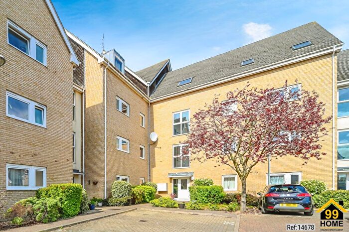 2 Bedroom Flat To Rent In Linton Close, Eaton Socon, St. Neots, Cambs, PE19